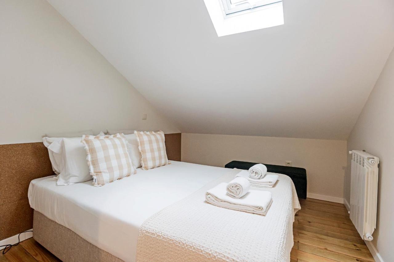 Brand New 4Br W/ 200Yrs Of History In Central Porto By Lovelystay Exteriör bild