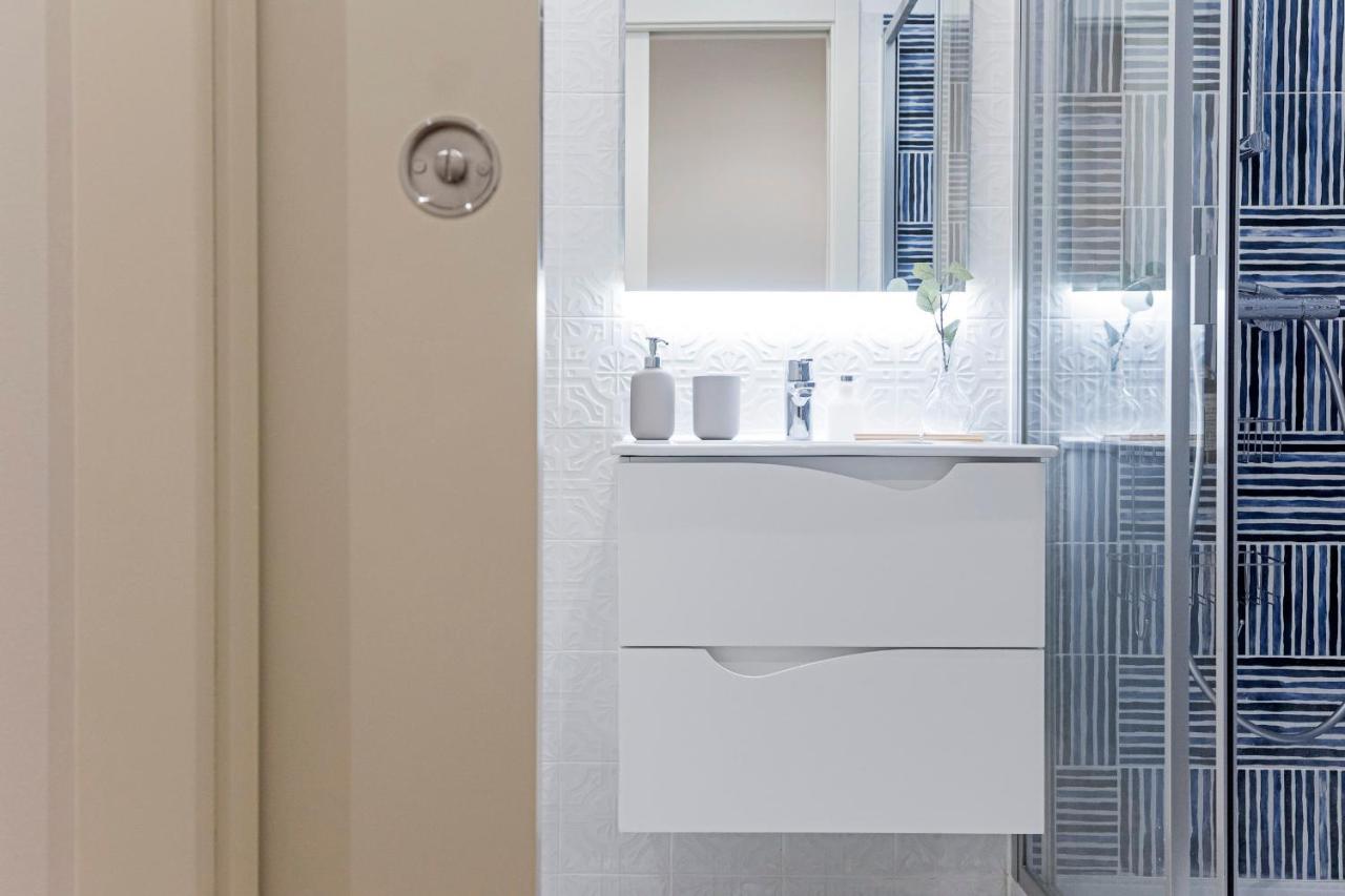 Brand New 4Br W/ 200Yrs Of History In Central Porto By Lovelystay Exteriör bild